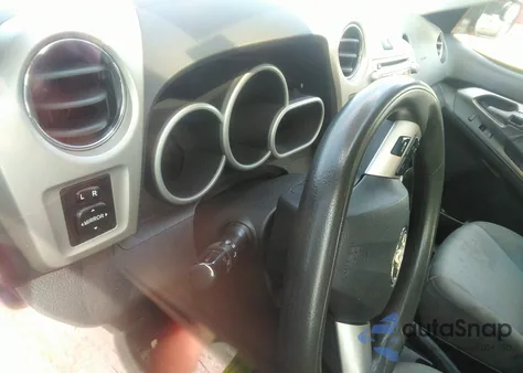 2012 Toyota Matrix L z USA, uszkodzony, nr VIN 2T1KU4EE5CC799969